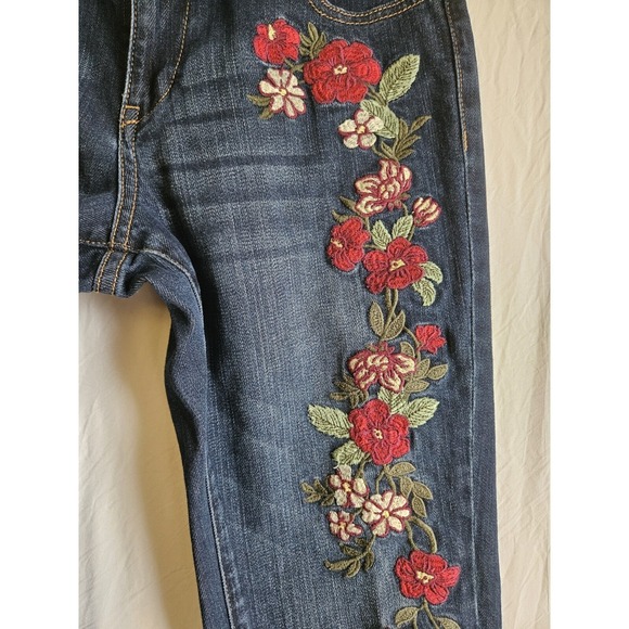 Soho Boyfriend Jeans Women's 2 (29x27) Relaxed Embroidered New York & Company - Picture 7 of 10
